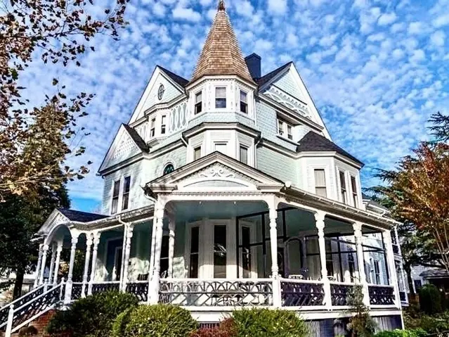 Victorian Style Homes